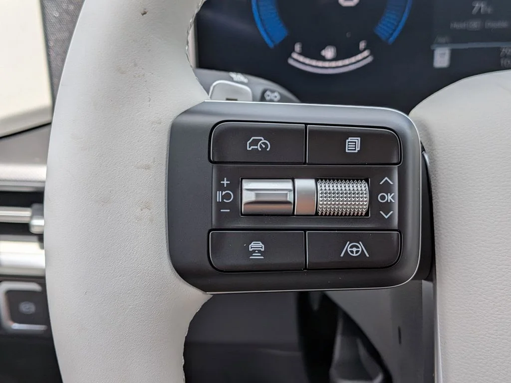 New 2026 Gray Hyundai SE image 16