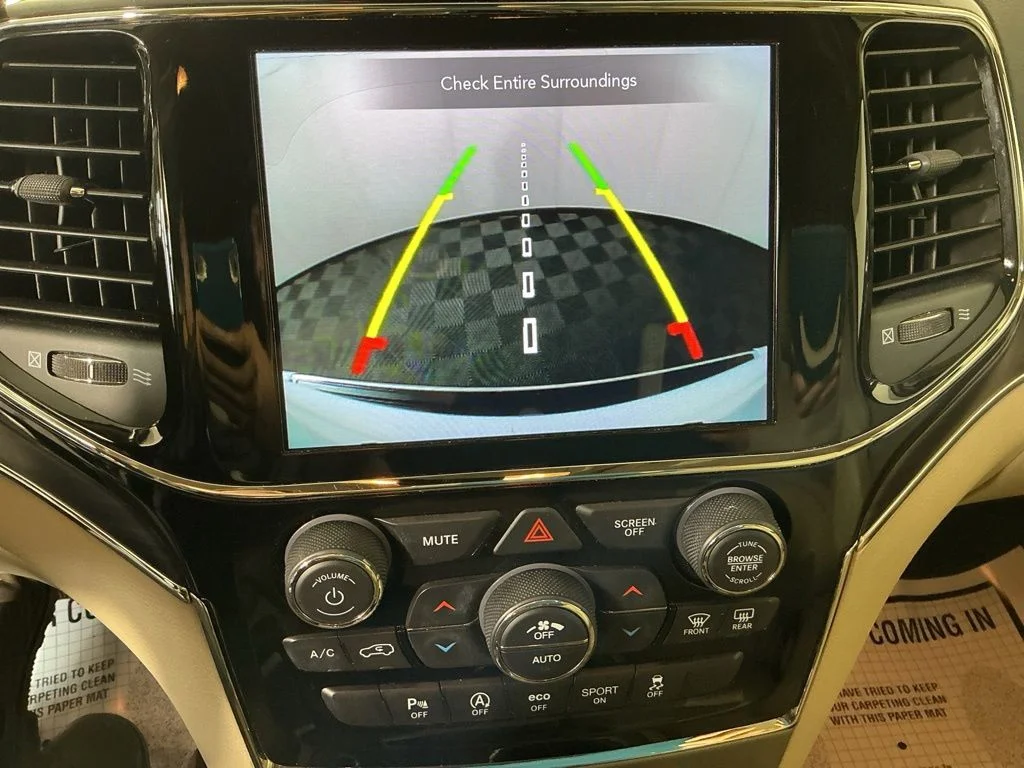 Used 2020 White Jeep Limited image 22