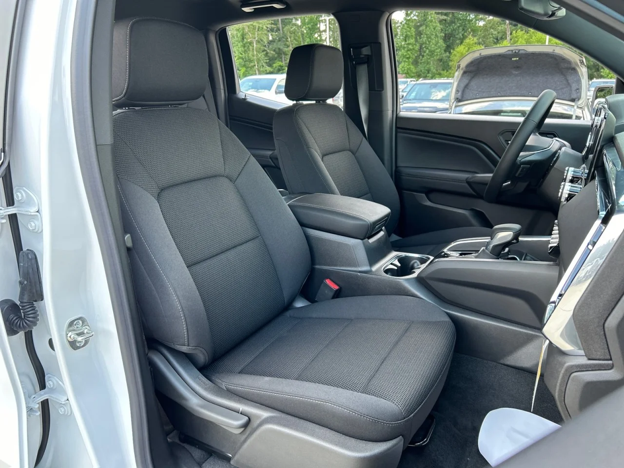 New 2026 Summit White GMC Elevation image 18