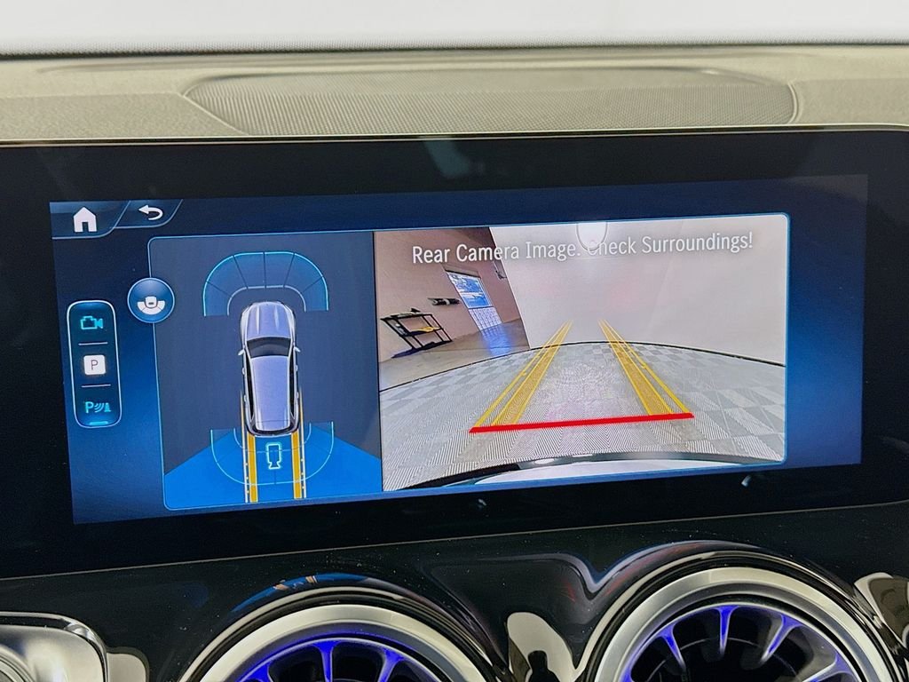 Used 2025 Black Mercedes-Benz GLB 250 image 15