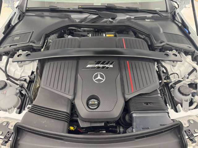 New 2026 MANUFAKTUR Moonlight White Metallic Mercedes-Benz AMG® CLE 53 4MATIC+ Coupe image 15