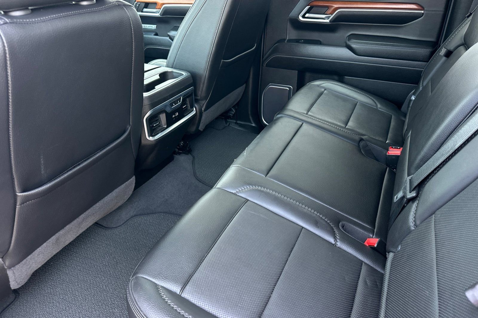 Used 2022 Onyx Black GMC Denali image 14