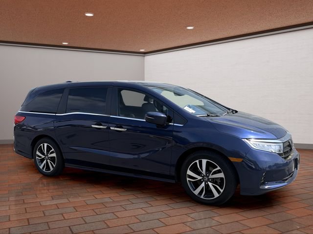 Used 2023 Obsidian Blue Pearl Honda Touring image 36