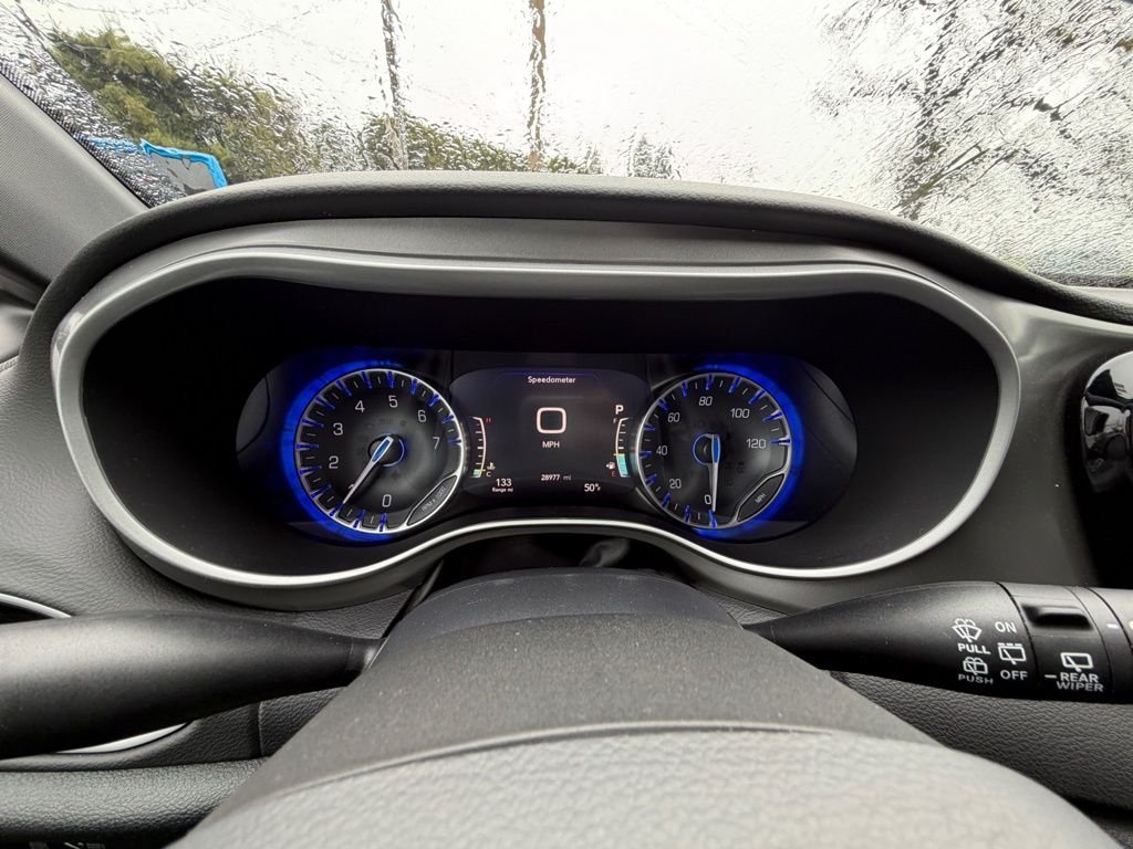 2025 Chrysler Pacifica Select - Photo 18