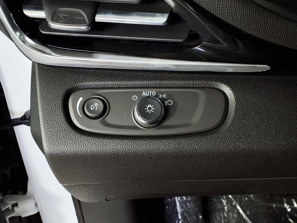 2026 Buick Envista Sport Touring - Photo 24