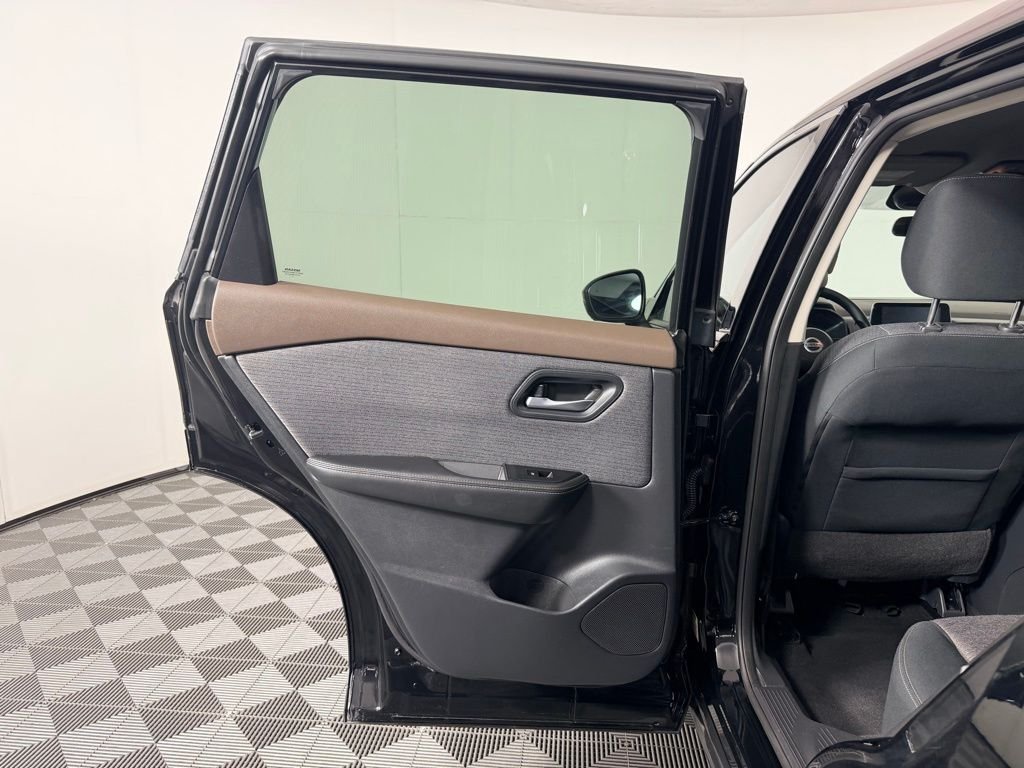 Used 2021 Black Nissan SV image 29