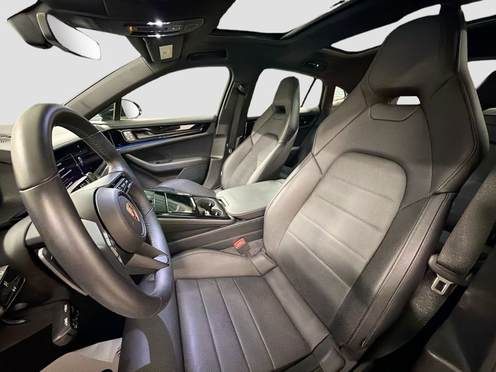 Used 2025 White Porsche 4 image 5