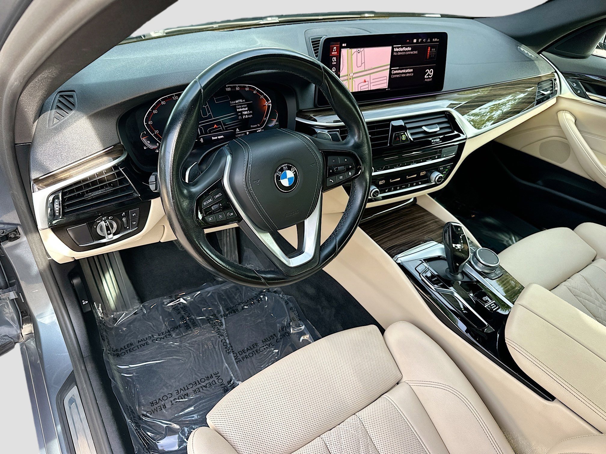 2022 BMW 5 Series 540i - Photo 9