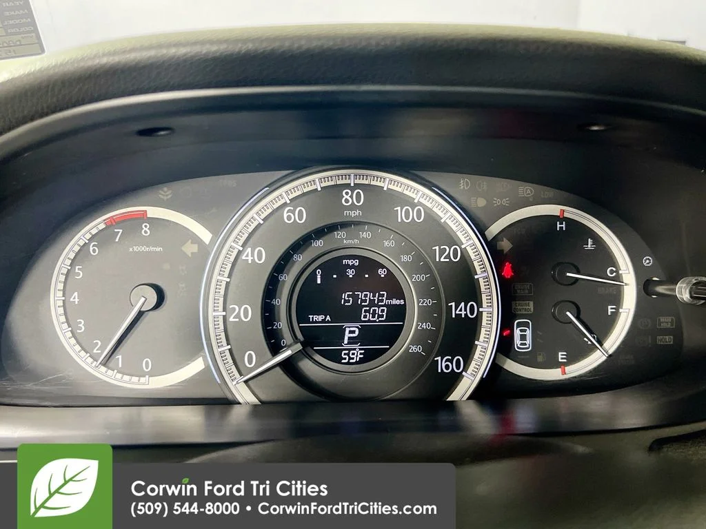 Used 2013  Honda EX image 2