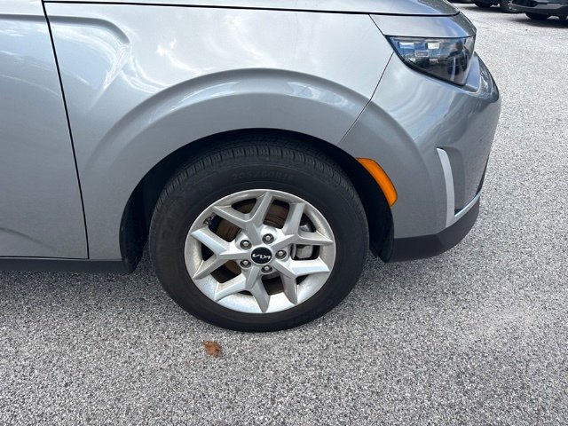 Used 2023 Gray Kia LX image 9