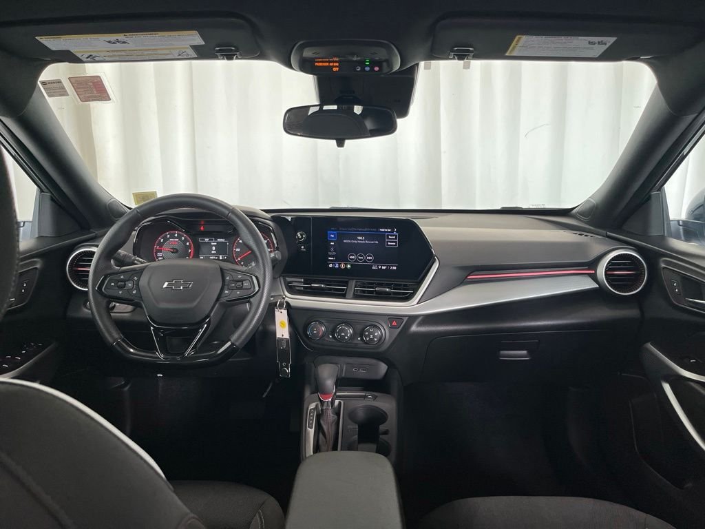 Used 2025 Sterling Gray Metallic Chevrolet 1RS image 9