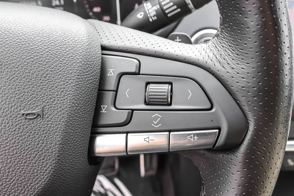 Used 2023 White Cadillac Sport image 24