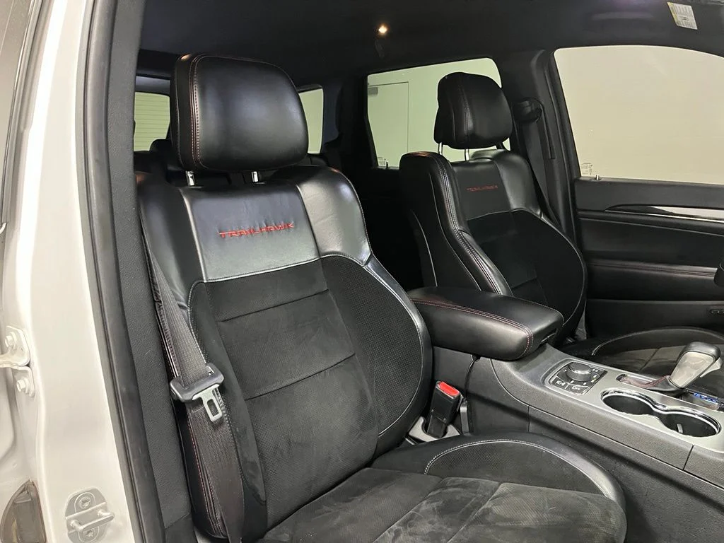 Used 2017 White Jeep Trailhawk image 58