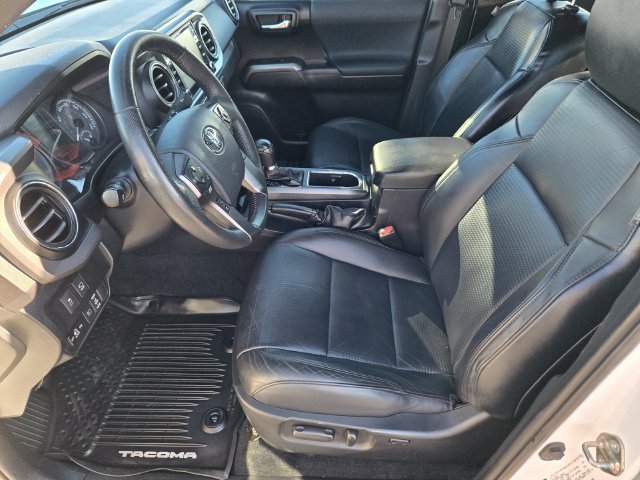 Used 2020 White Toyota TRD Off-Road image 11