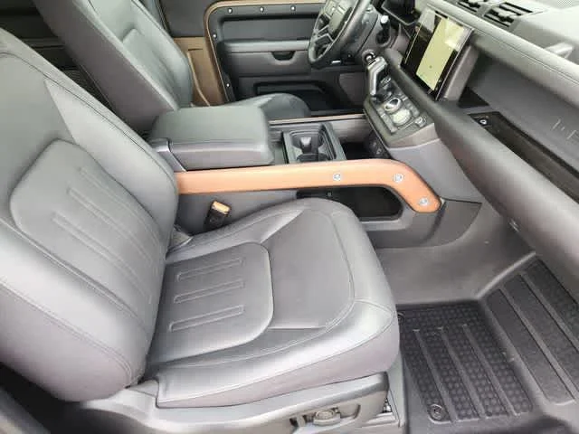 Used 2023 Gondwana Stone Metallic Land Rover X image 3