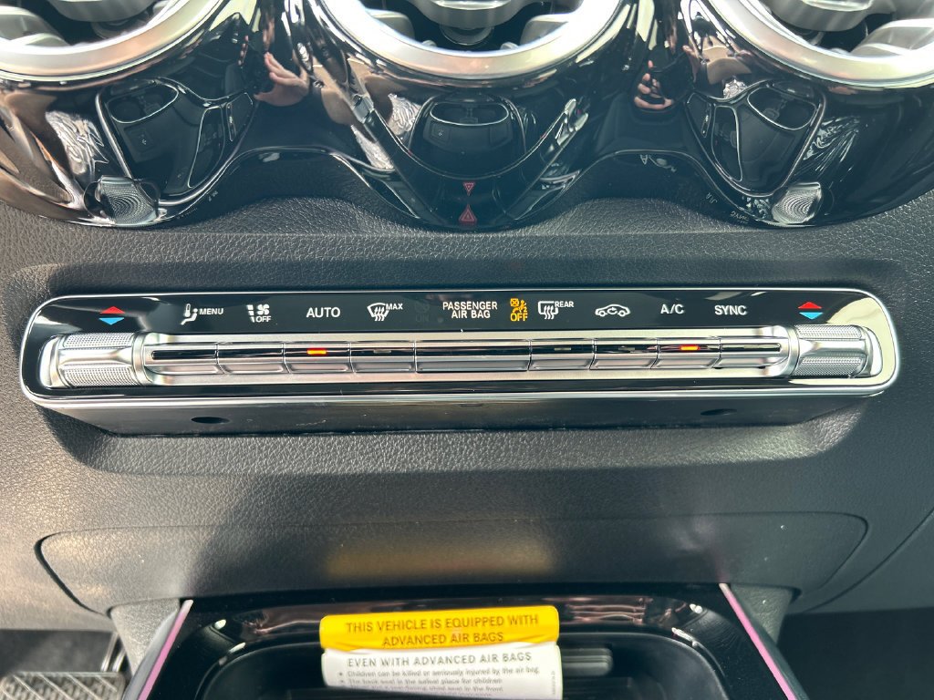 New 2026 Night Black Mercedes-Benz GLB 250 image 22