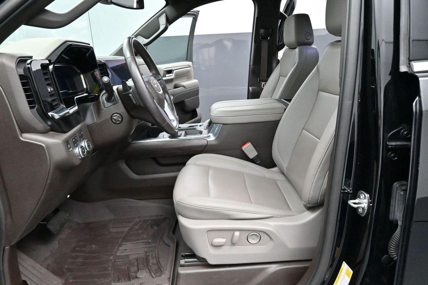 Used 2023 ONYX BLACK GMC SLT image 13