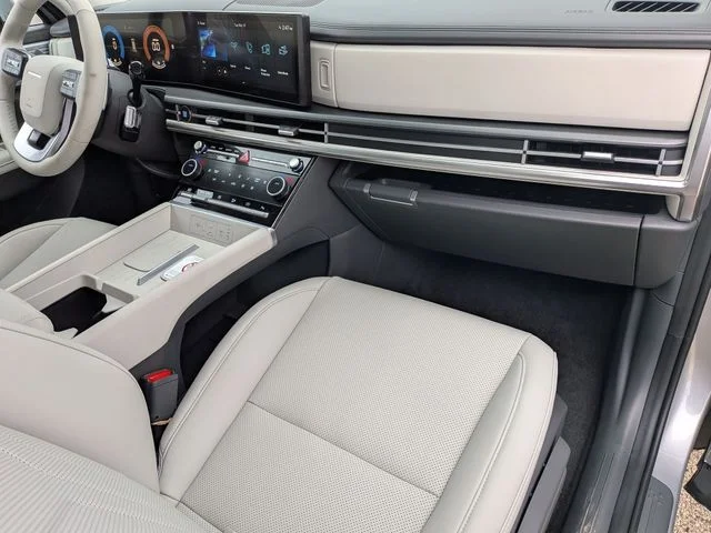 New 2026 Silver Hyundai SEL image 24