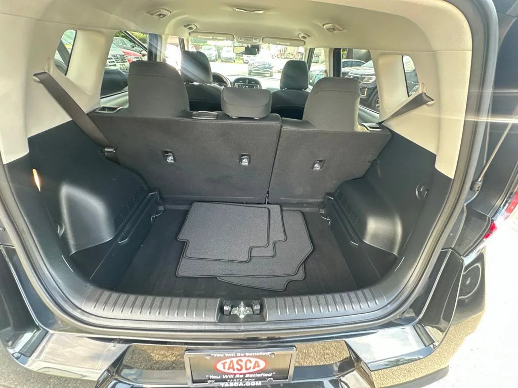 Used 2023 Black Kia LX image 27