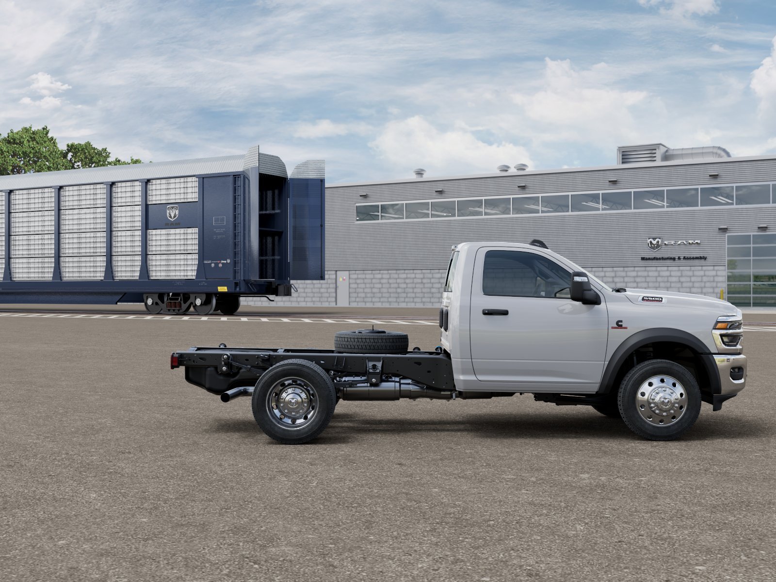New 2026 Bright White Clear-Coat Exterior Paint RAM TRADESMAN image 21