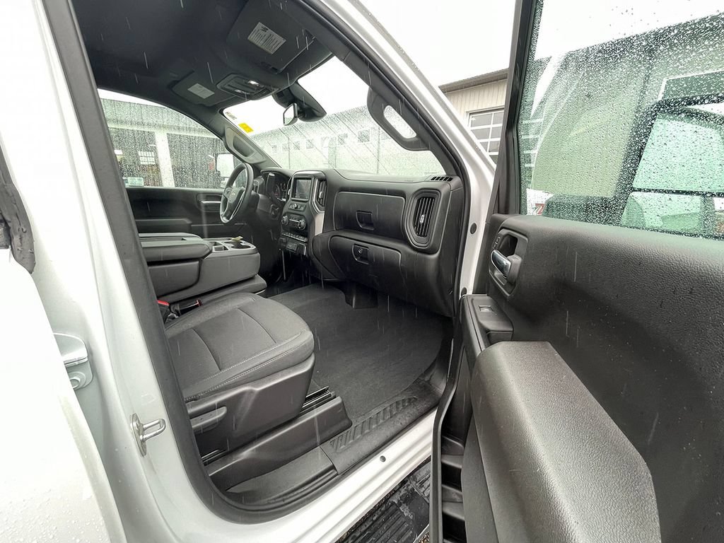 Used 2024 Summit White Chevrolet Custom image 24
