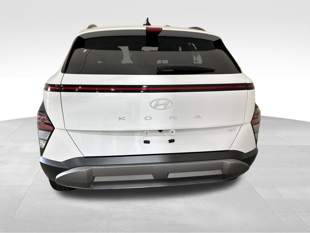 Used 2026 White Hyundai SEL Premium image 4