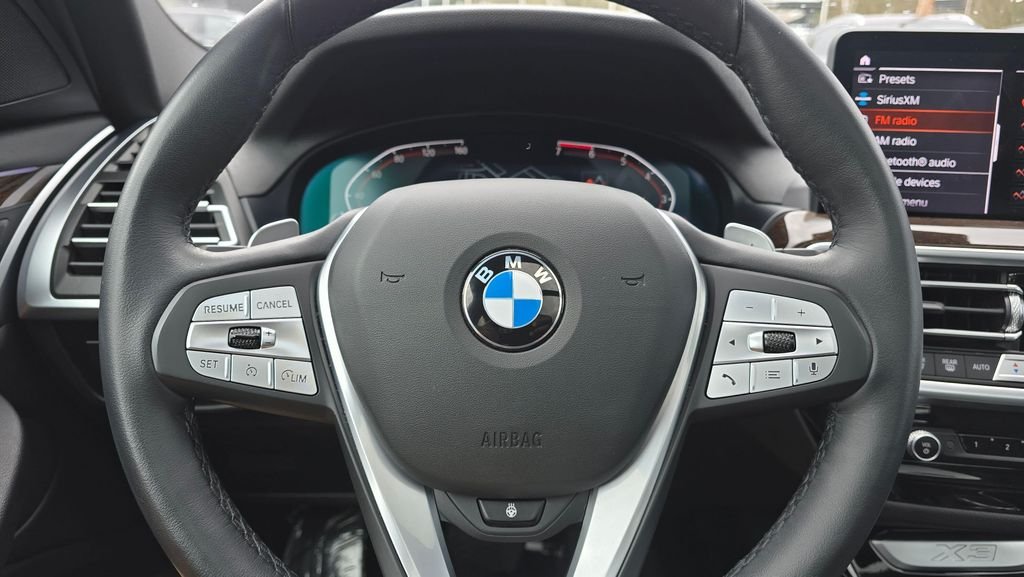 Used 2024 Black Sapphire Metallic BMW xDrive30i image 27