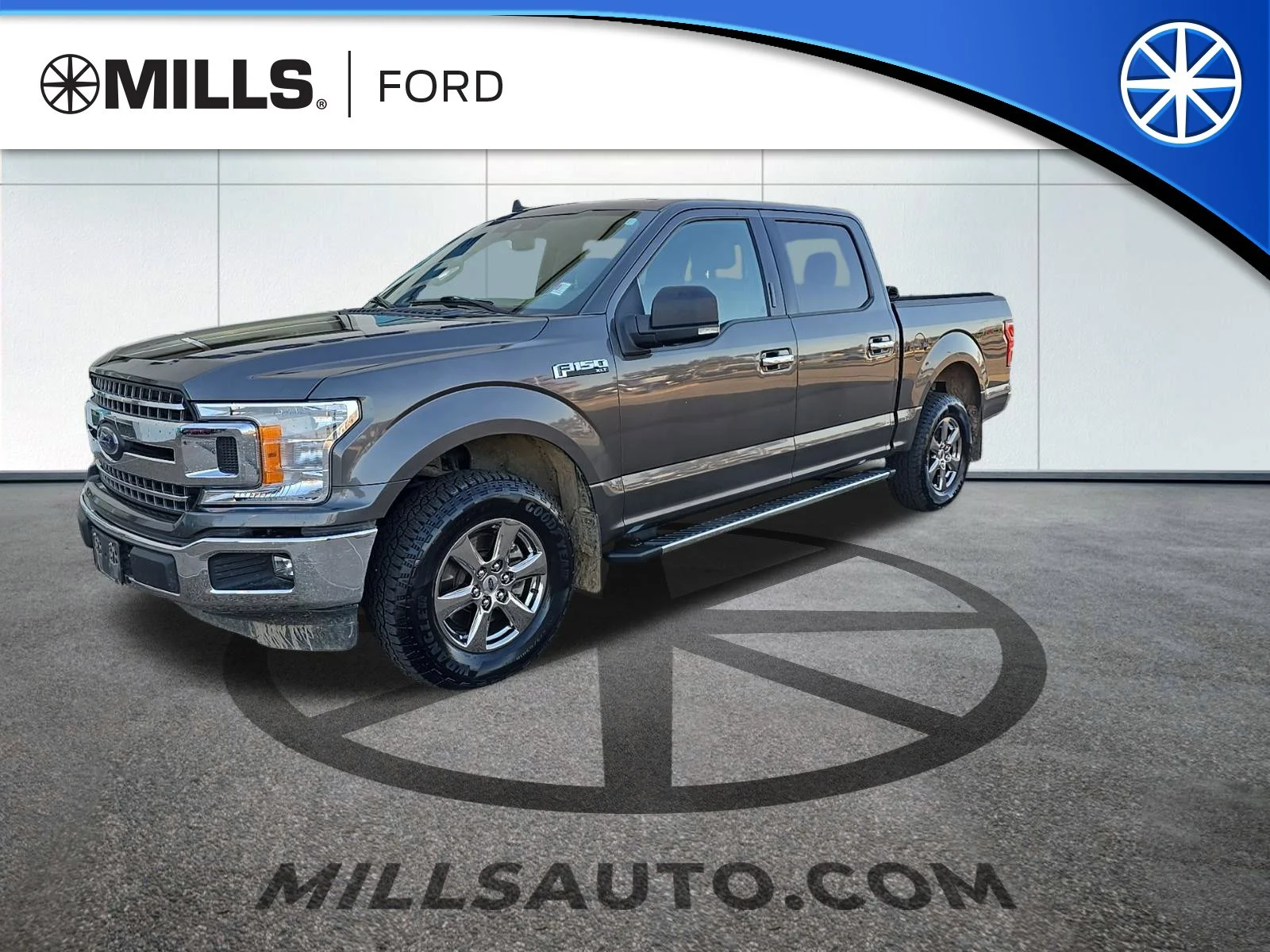 Used 2019 Gray Ford XLT image 1