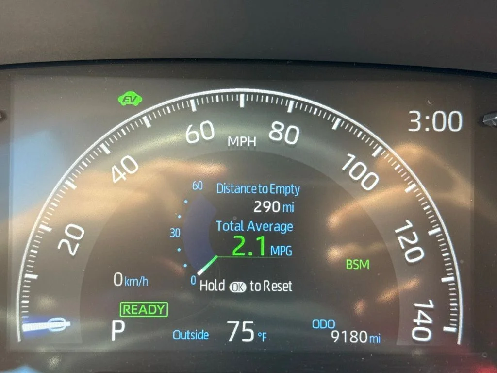 Used 2025 Red Toyota XLE Premium image 10