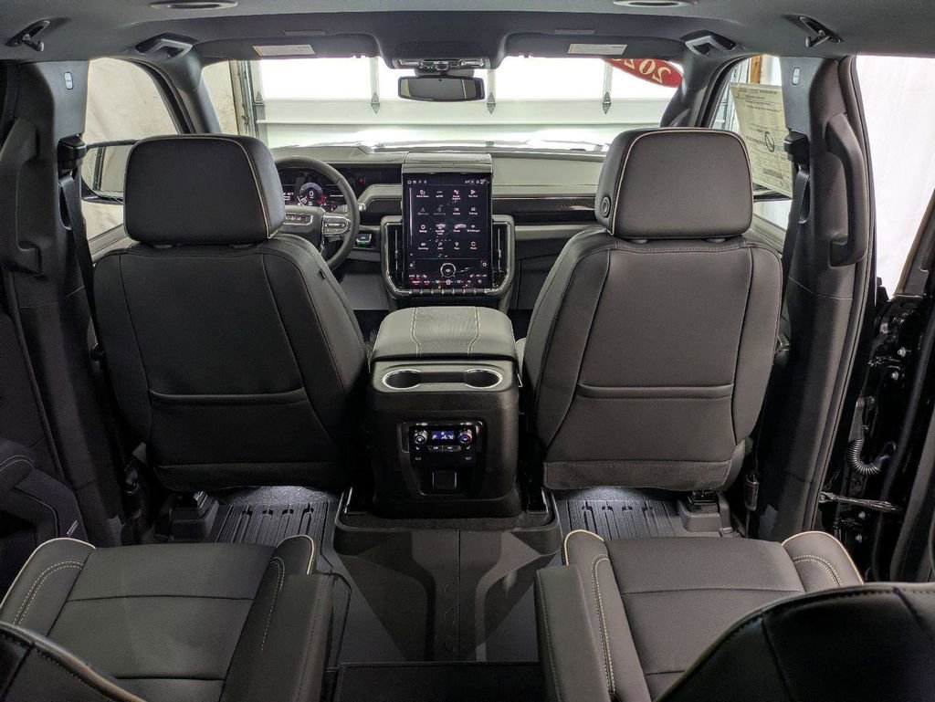 2026 GMC Yukon XL Elevation - Photo 11