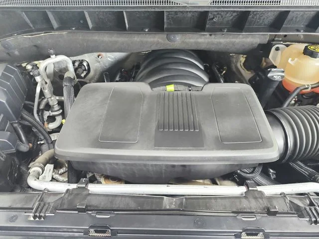 Used 2021 White Chevrolet LTZ image 17