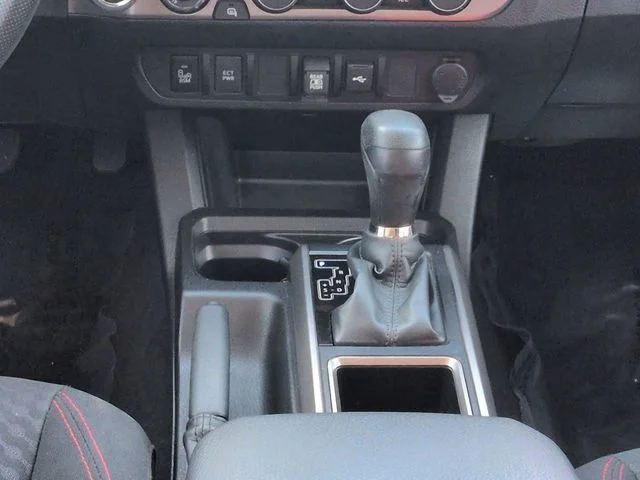 Used 2023 White Toyota SR5 image 5