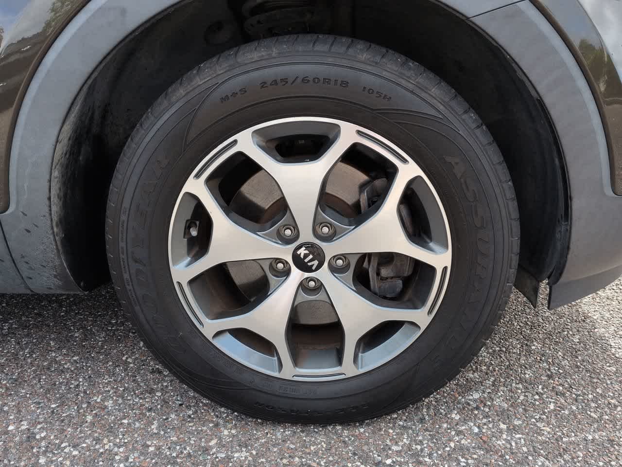 Used 2020 Green Kia EX image 11