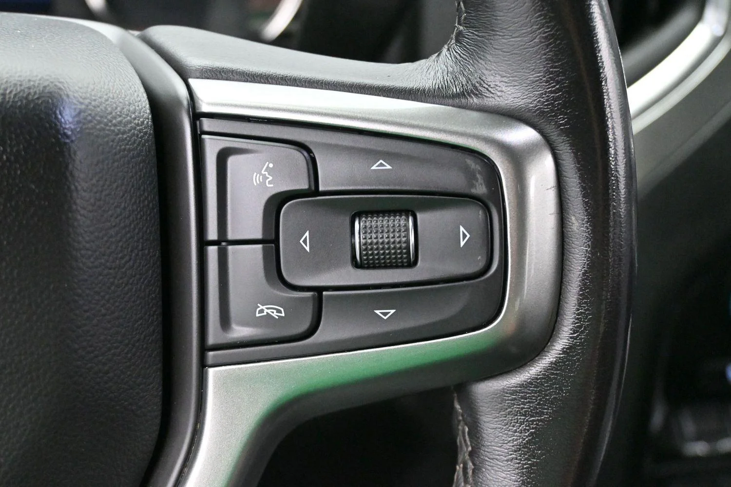 Used 2021 Shadow Gray Metallic Chevrolet LT image 16