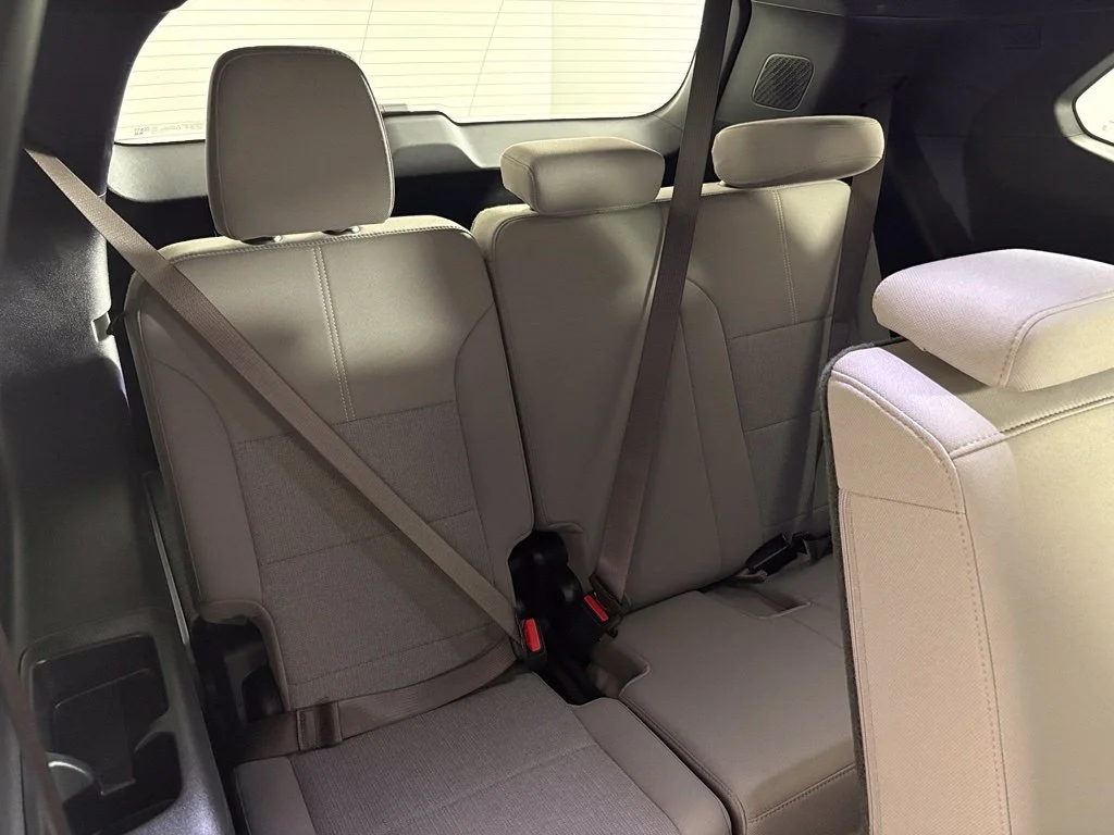 Used 2026 White GMC Elevation image 40