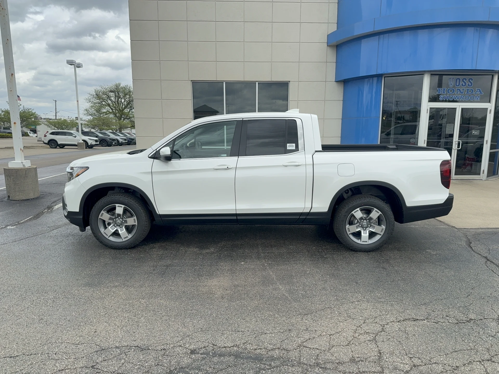 New 2026 Platinum White Pearl Honda RTL image 8