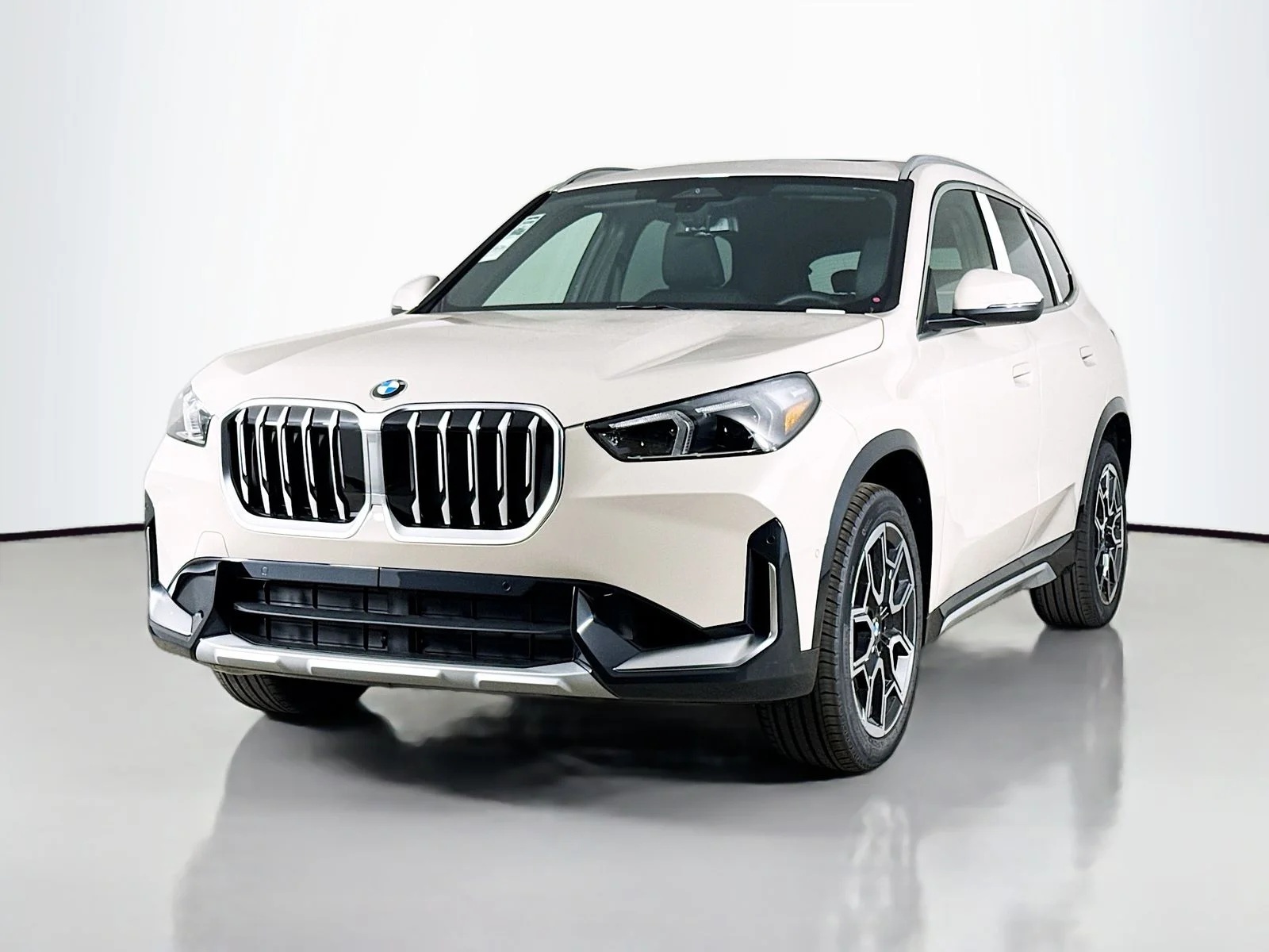 New 2026 Dune Grey Metallic BMW xDrive28i image 3