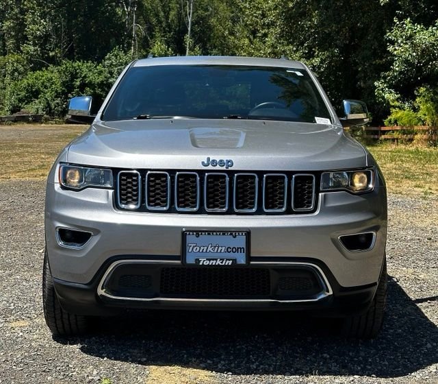 Used 2018 Billet Silver Metallic Clearcoat Jeep Limited image 3