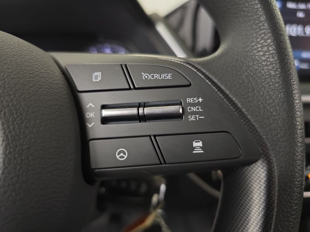Used 2021 Portofino Gray Hyundai SE image 20