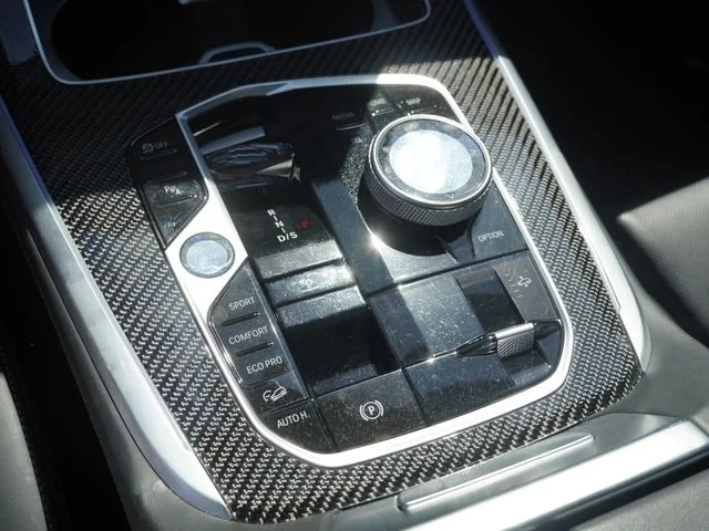 Used 2024 Black BMW M60i image 26