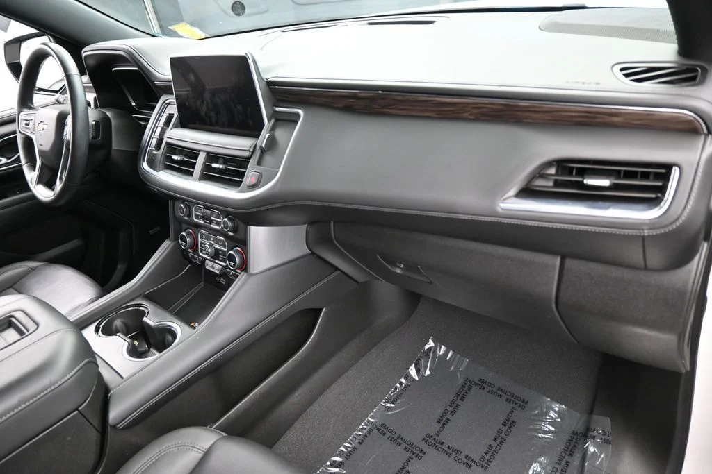 Used 2023 Iridescent Pearl Tricoat Chevrolet LT image 54