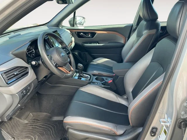 Used 2025 River Rock Pearl Subaru Sport image 9