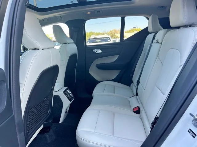 New 2026 Crystal White Volvo Plus image 24