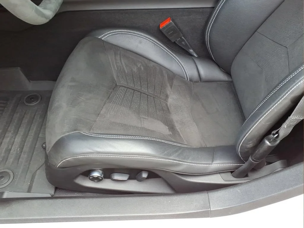 Used 2020 ARCTIC WHITE Chevrolet 2LT image 14