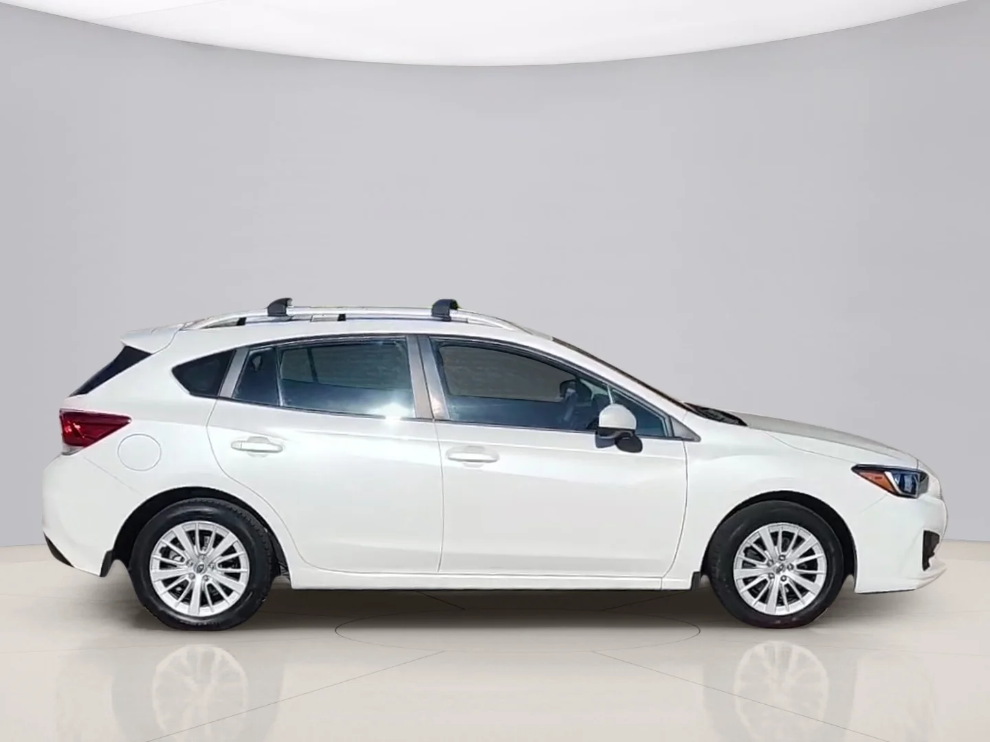 Used 2018 White Subaru PREMIUM image 6