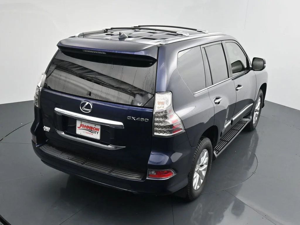 Used 2017  Lexus 460 image 26