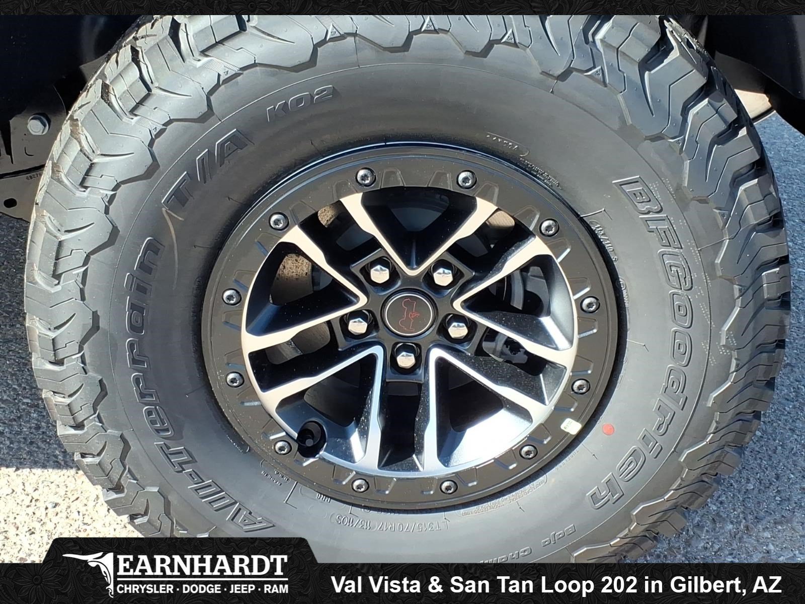 New 2027 Hydro Blue Pearl-Coat Paint Jeep Rubicon X image 5