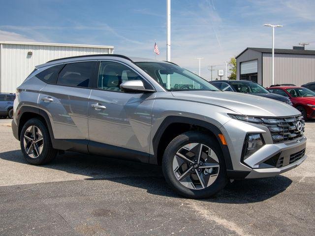 New 2026 Silver Hyundai SEL AWD image 2