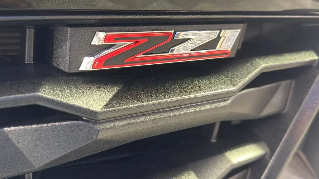 Used 2024 Black Chevrolet Z71 image 38