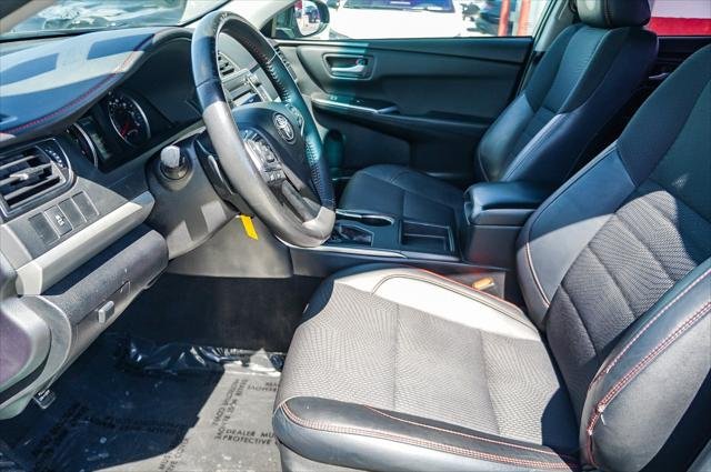 Certified Used 2016 CELESTIAL SILVER METALLIC Toyota  image 19